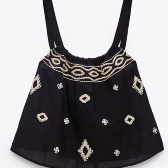 Zara Monochrome Geometric Crop Top - Picture 3 of 6